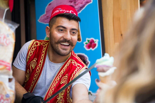 Maraş Dondurması ve Salebin Eşsiz Uyumu: Gelenekten Gelen Tatlı Bir Miras blog-image