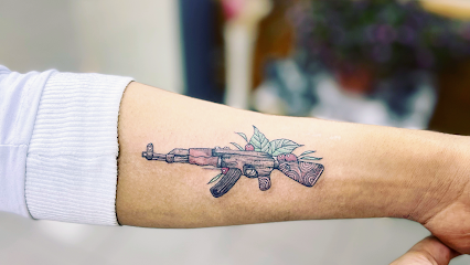 Cihan Tattoo Piercing