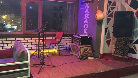 Cafe Karaoke Van