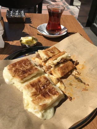 Levent Börek