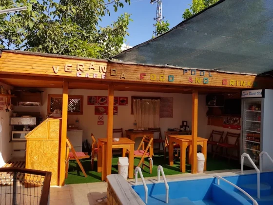 Motel Efua