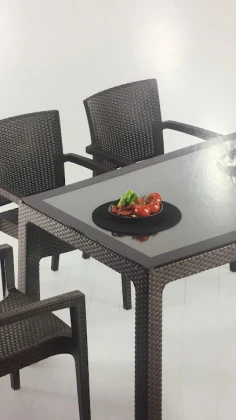 Nur Züccaciye