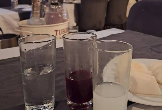Taş Plak Meyhanesi