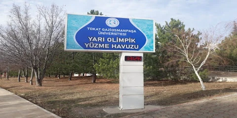 Tokat Gaziosmanpaşa Üniversitesi Yarı Olimpik Yüzme Havuzu