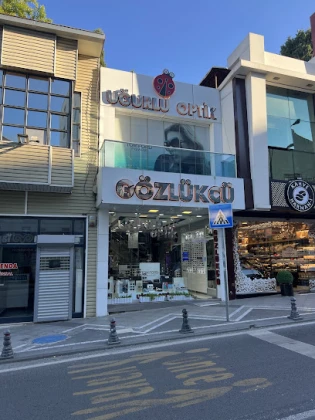 Uğurlu Optik