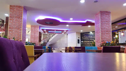 Woow Cafe