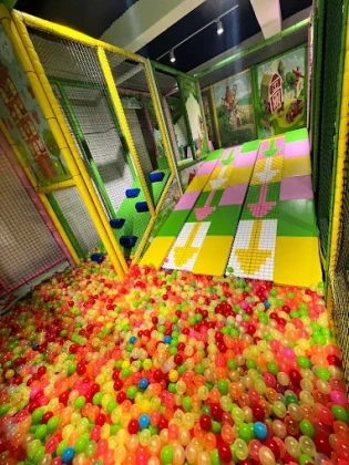 Yasra Wonderland
