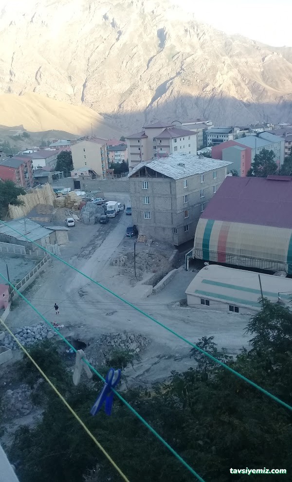 Gazi Halı Saha -Hakkari Halı Saha Gazi Halı Saha -Hakkari Halı Saha