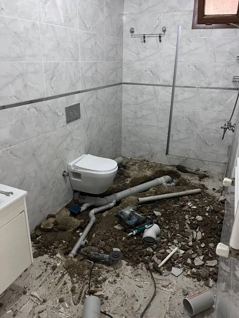 Sutesisatcısı