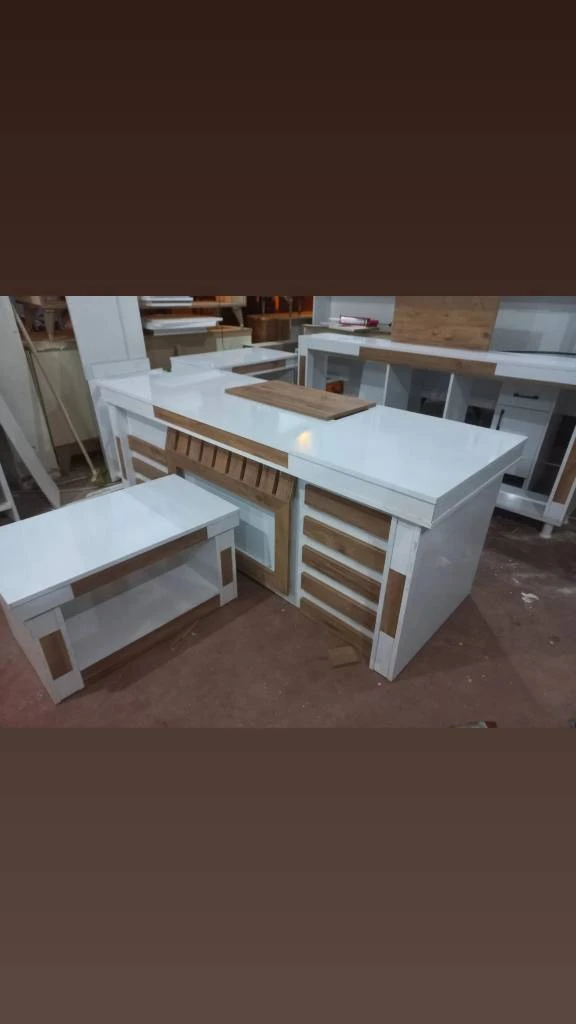 Mobilya İmalat Montaj Ofis Büro Mobilyalari Tadila