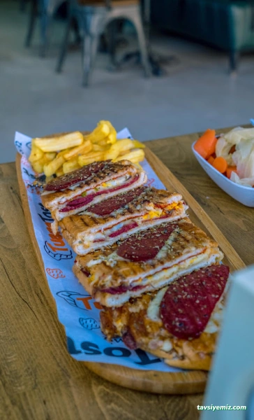 Tuana Tost Tuana Tost