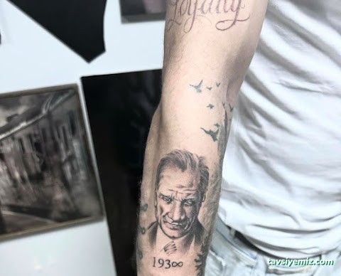 Frısky Tattoo Pıercıng Frısky Tattoo Pıercıng