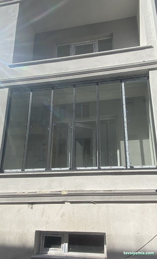 Cam Balkon Öztürk Cam Yapı Sivas Giyotin Cam Balkon Öztürk Cam Yapı Sivas Giyotin