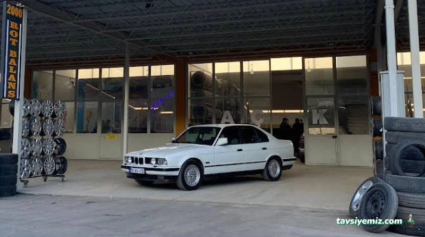 2000 Rot Balans