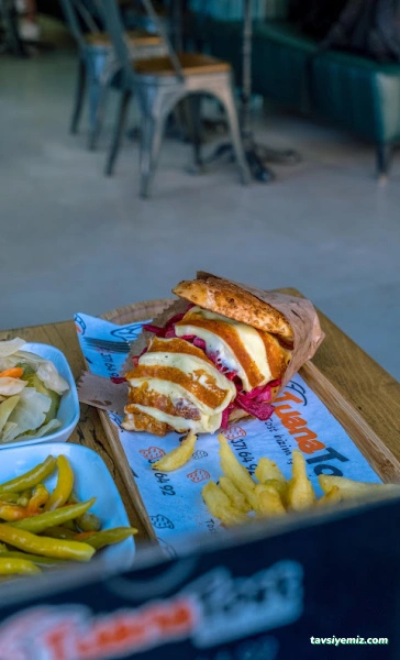 Tuana Tost Tuana Tost