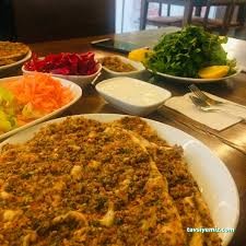 Çıtır Lahmacun Gaziantepli Zeki Usta Çıtır Lahmacun Gaziantepli Zeki Usta