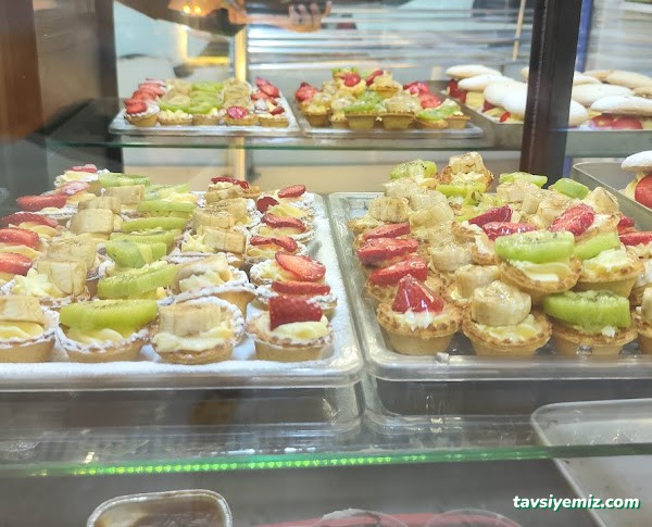 Ayışığı Unlu Mamülleri Ve Ömer Usta Çiğköfte Ayışığı Unlu Mamülleri Ve Ömer Usta Çiğköfte