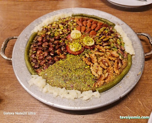 Fıstıkhan Künefe Katmer Fıstıkhan Künefe Katmer