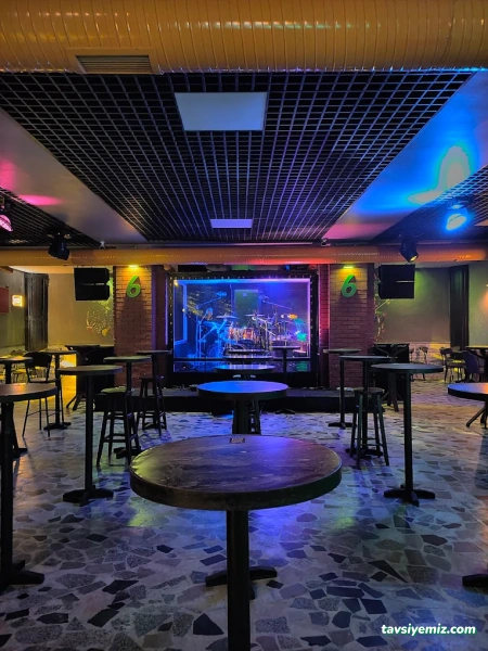 6 Punk Pub & Cafe 6 Punk Pub & Cafe