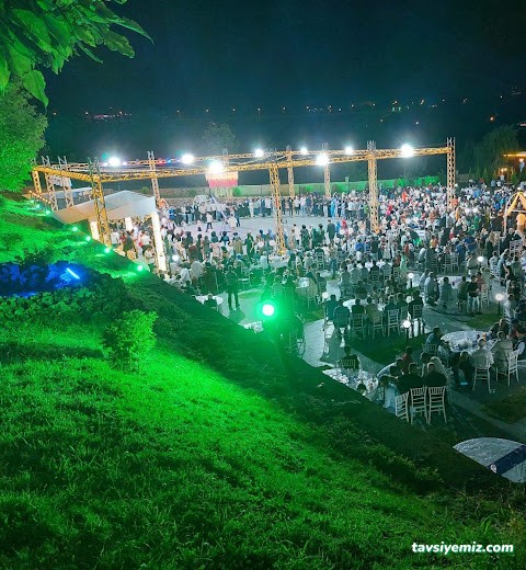 Saklıbahçe Kır Düğün Salonu(Kına, Nişan, Düğün, Sünnet V.b. Organizasyon) Saklıbahçe Kır Düğün Salonu(Kına, Nişan, Düğün, Sünnet V.b. Organizasyon)