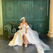 Ayşe Mutlu Gelinlik Ve Moda Evi Ayşe Mutlu Gelinlik Ve Moda Evi