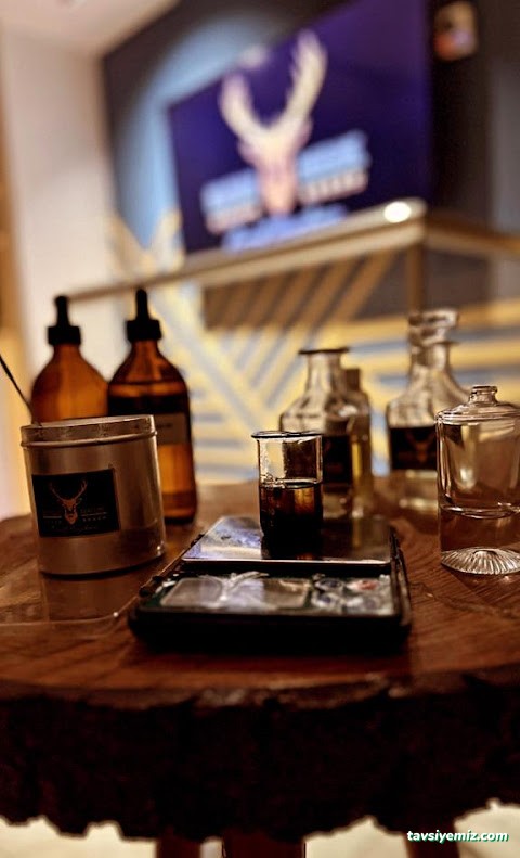 Cüneyt Büyükeren Boutique Parfume Cüneyt Büyükeren Boutique Parfume