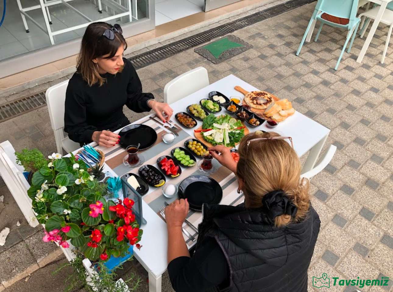 Fatmazel Gözleme Ve Kahvaltı Fatmazel Gözleme Ve Kahvaltı