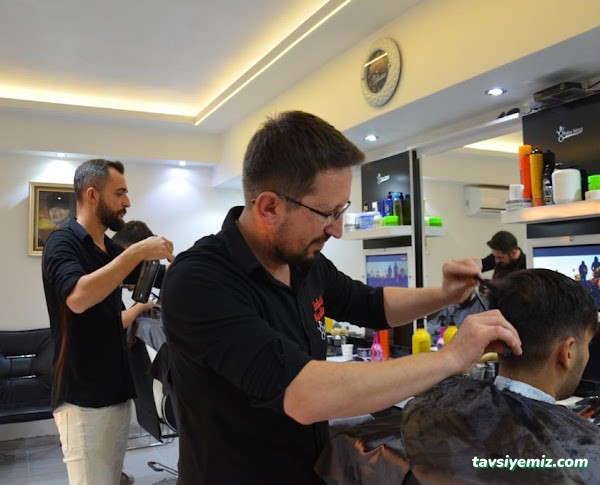 By Erdem Yavuz Erkek Kuaförü By Erdem Yavuz Erkek Kuaförü