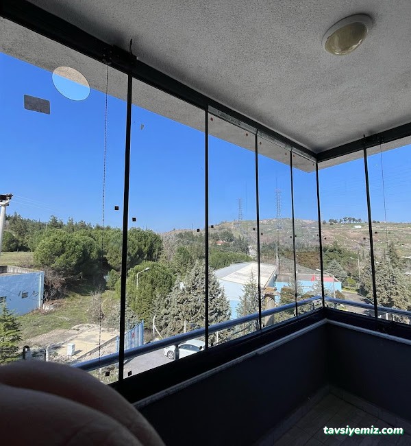 Başaran Cam - Cam Balkon - Sineklik - Giyotin Cam - Bioklimatik Pergola Sistemleri Başaran Cam - Cam Balkon - Sineklik - Giyotin Cam - Bioklimatik Pergola Sistemleri