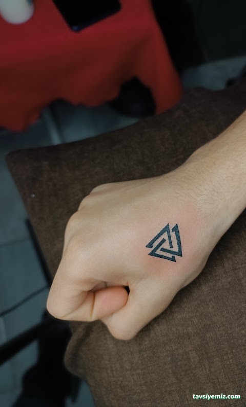 By_Aram Tattoo (Dövme-Piercing) By_Aram Tattoo (Dövme-Piercing)