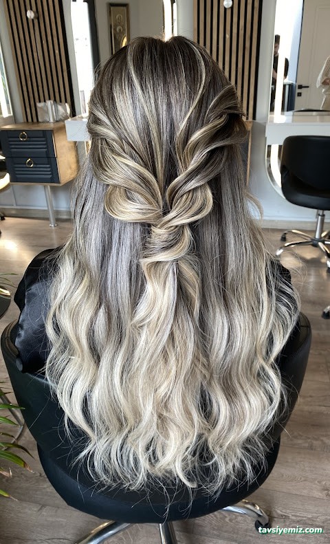 Mad Hair Studio Bayan Kuaförü Mad Hair Studio Bayan Kuaförü