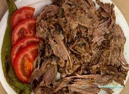 Yaprak Döner