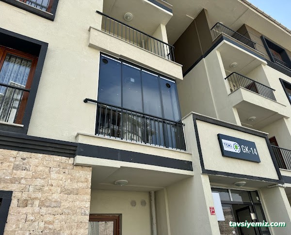 Başaran Cam - Cam Balkon - Sineklik - Giyotin Cam - Bioklimatik Pergola Sistemleri Başaran Cam - Cam Balkon - Sineklik - Giyotin Cam - Bioklimatik Pergola Sistemleri