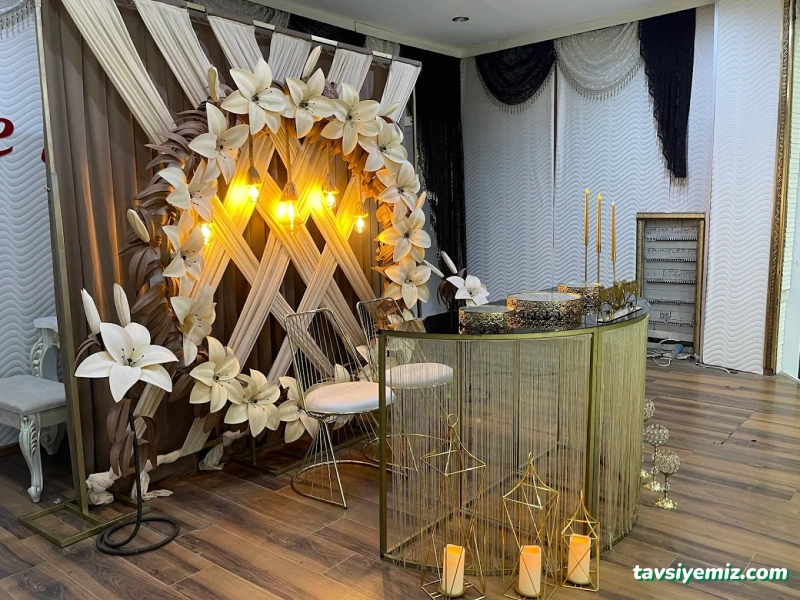 Almina Kına Evi