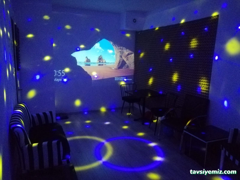 Aynalı Cafe & Karaoke Bar Aynalı Cafe & Karaoke Bar