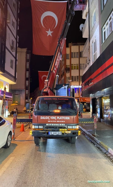 Balıkesir Vinç Ve Sepetli Vinç Kiralama Dalgıç Vinç Balıkesir Vinç Ve Sepetli Vinç Kiralama Dalgıç Vinç