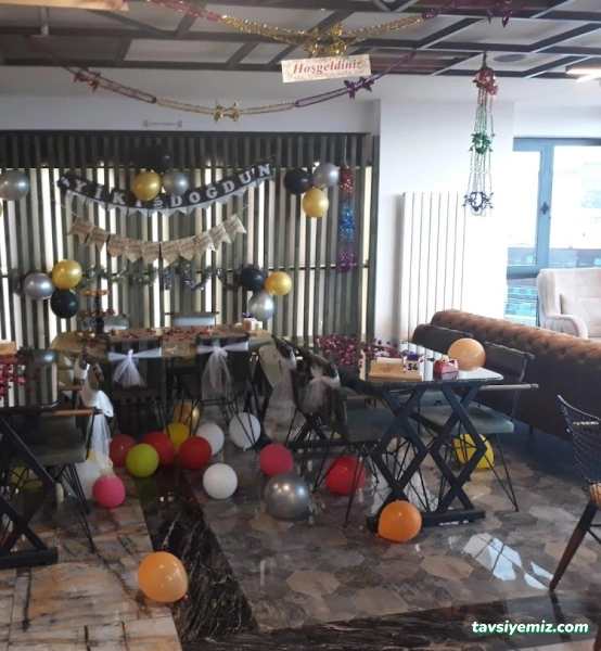 Big Boss’s Lounge & Hookah Big Boss’s Lounge & Hookah