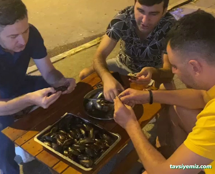 Birecik Kokoreç & Midye Şirdan / Neşeli Kokoreç Birecik Kokoreç & Midye Şirdan / Neşeli Kokoreç
