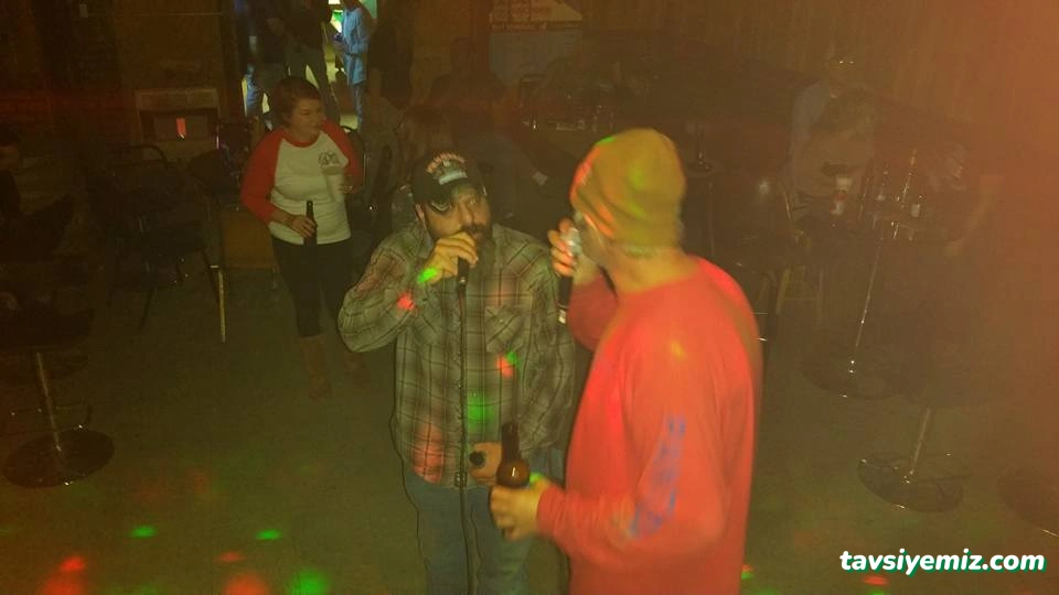 B&S Karaoke World B&S Karaoke World