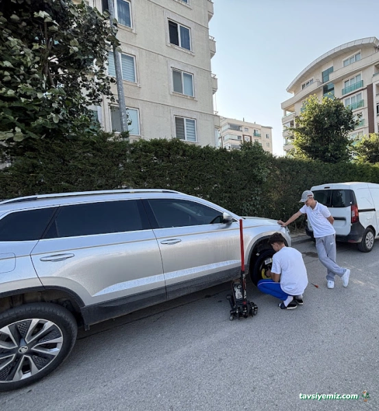 Bursa Oto Lastik Tamiri, 7/24 Yol Yardım, Nöbetçi Otoban Lastik Tamiri , En Yakın Lastikçi, Akü Takviye
