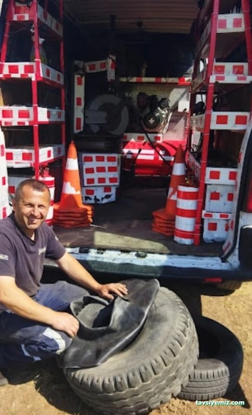Bursa Yeşil Timsah Oto Lastik Tamiri 7/24 Yol Yardım Servisi, Nöbetçi Lastikçi, Akü Takviye Bursa Yeşil Timsah Oto Lastik Tamiri 7/24 Yol Yardım Servisi, Nöbetçi Lastikçi, Akü Takviye