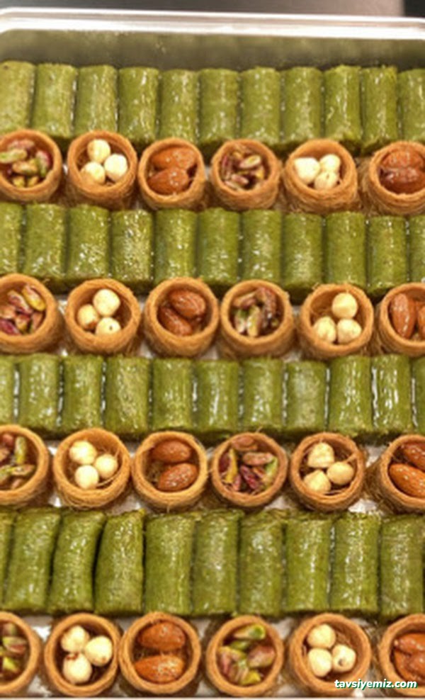 Şehr-İ Bolu (Künefe-Katmer-Baklava) Şehr-İ Bolu (Künefe-Katmer-Baklava)