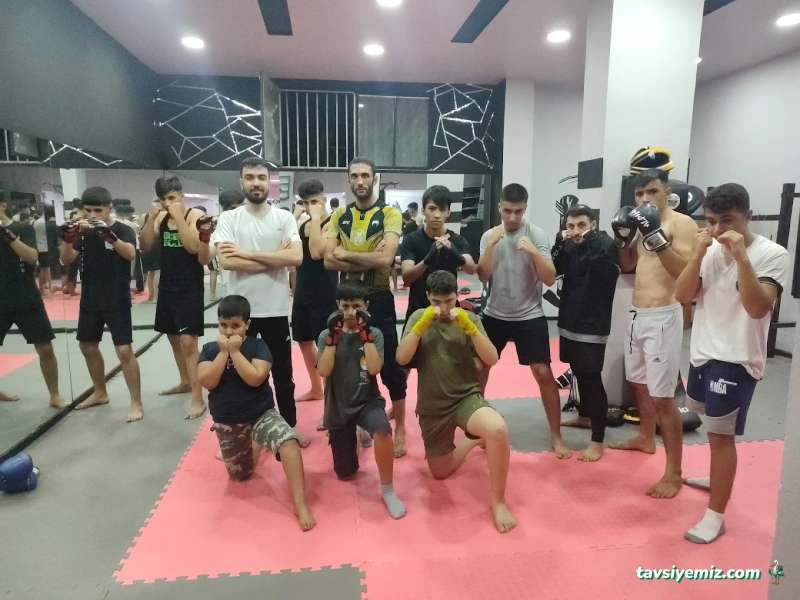 Ch Fight School Ch Fight School