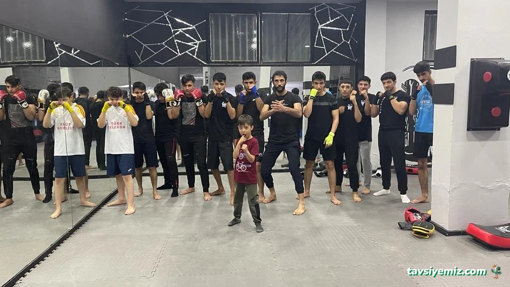 Ch Fight School Ch Fight School