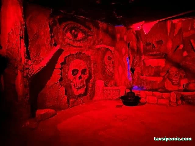 Cinnet Köşkü Korku Evi Cinnet Köşkü Korku Evi
