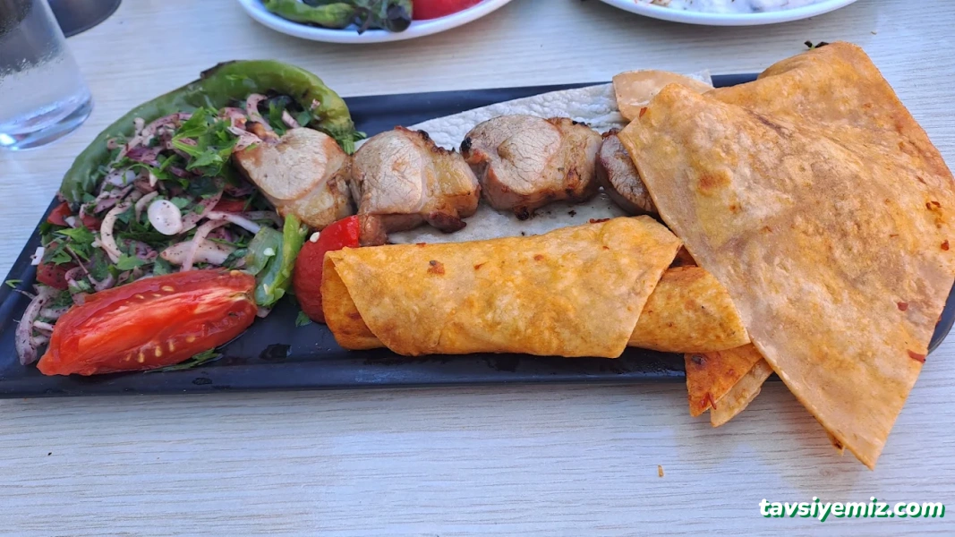 Çobanoğlu Et Merkezi Fırın & Mangal Çobanoğlu Et Merkezi Fırın & Mangal