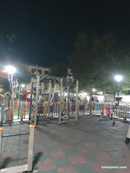 Çocuk Oyun Alanı Lunapark Çocuk Oyun Alanı Lunapark