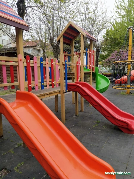 Çocuk Oyun Alanı Lunapark Çocuk Oyun Alanı Lunapark