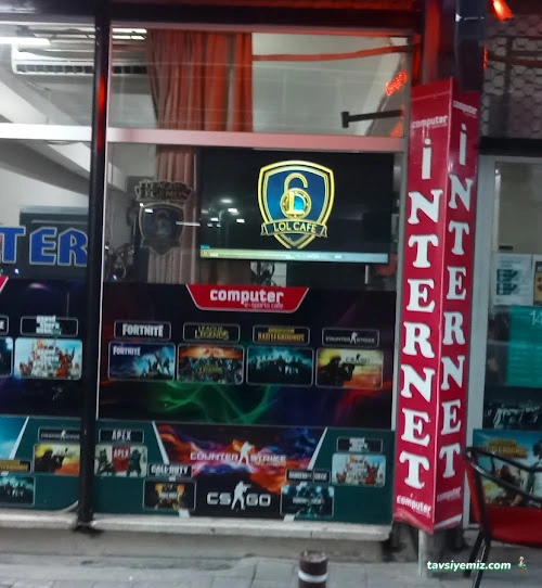 Computer Internet Cafe