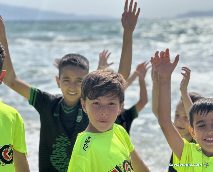 Denizli Horoz Gençler Gücü Futbol Okulları Denizli Horoz Gençler Gücü Futbol Okulları